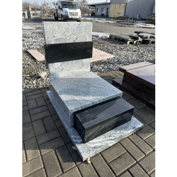 Nr W020Nagrobek z wystawyGranit: Viscont WhiteWymiar: 100x65 cm