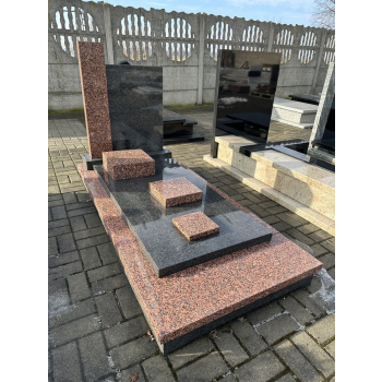 Nr W022Nagrobek z wystawyGranit: BalmoralWymiar: 190x90 cm