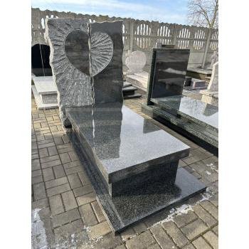 Nr W034Nagrobek z wystawyGranit: ImpalaWymiar: 180x90 cm