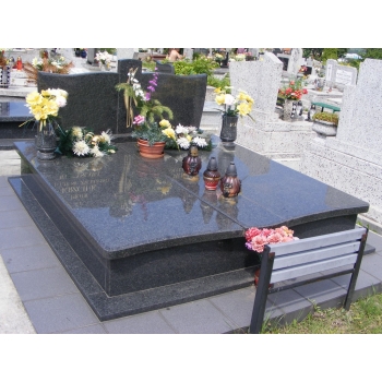 podwójny nagrobek Wołczyn