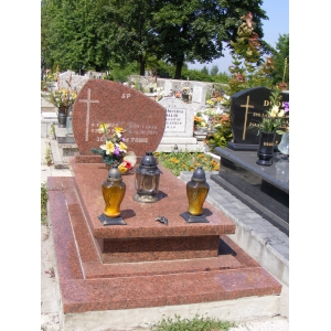 pomniki grobowce