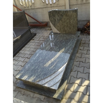 Nr P145<br />Nagrobek pojedynczy<br />Granit: Olive Green<br />Wymiar: 190x90 cm