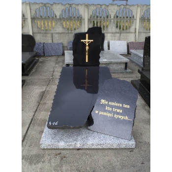 Nr P152<br />Nagrobek pojedynczy<br />Granit: Tarn<br />Wymiar: 190x90 cm