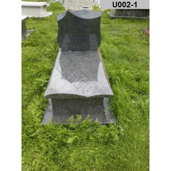 Nr U002<br />Nagrobek urnowy, dziecięcy<br />Granit: Impala<br />Wymiar: 100x50 cm