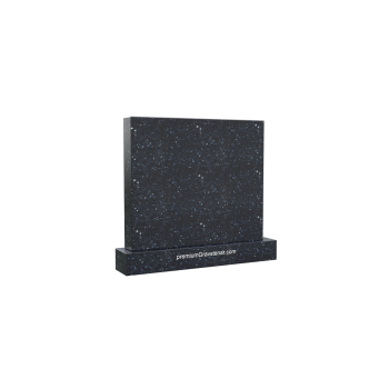 Nr PG018<br />Nagrobek zachodni<br />Granit: Tarn<br />Wymiar: 70x60 cm