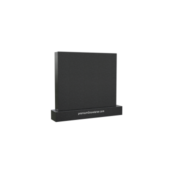 Nr PG018<br />Nagrobek zachodni<br />Granit: Tarn<br />Wymiar: 70x60 cm
